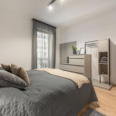 Condo With Balcony @ Downtown Budapest Exterior photo