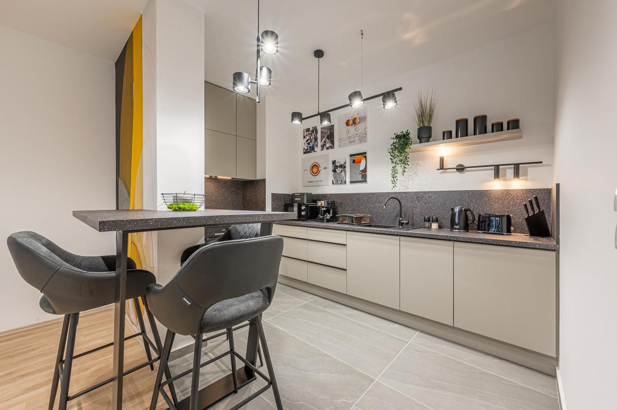 Condo With Balcony @ Downtown Budapest Exterior photo